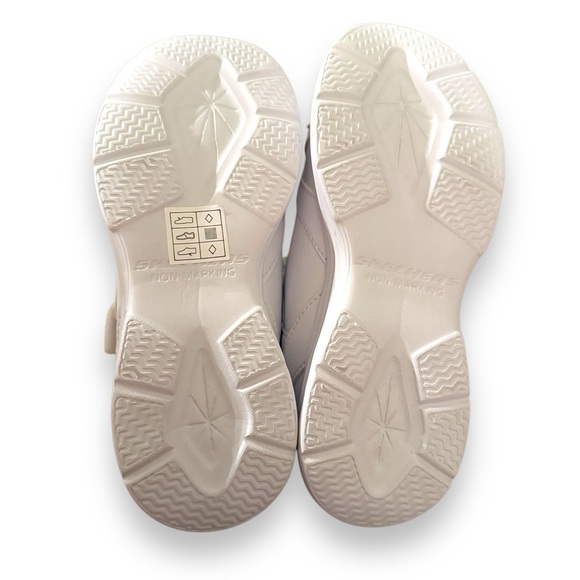 Skechers Kid's Glimmer Kicks School Struts Slip On Hook & Loop Sneakers … - Picture 9 of 12